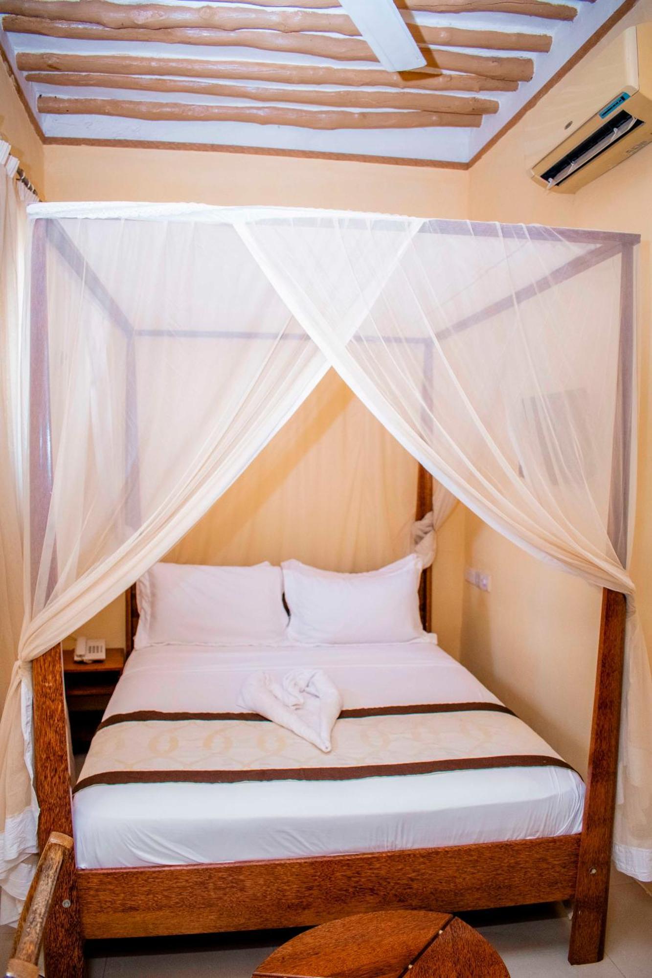 Hotel The Island Stone Town *